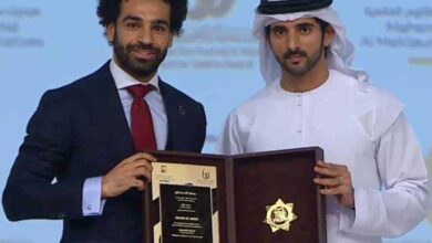 محمد صلاح أثناء تكريمه في دبي
