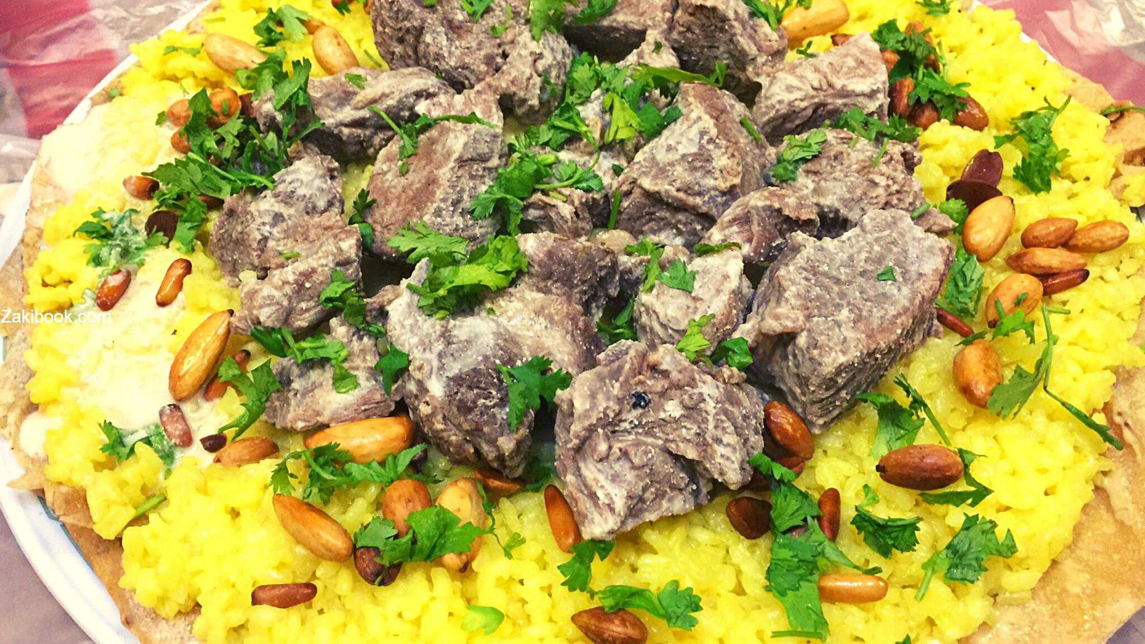 أفضل الطرق لإعداد طبق المنسف الشهي